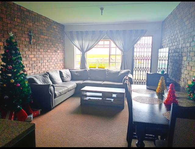 3 BEDROOM SECTIONAL TITLE FOR SALE IN NOORDRAND